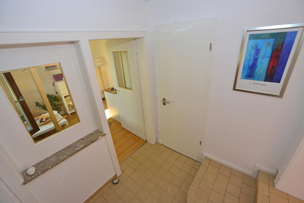 Moderne Ferienwohnung Deichstrasse Hennef  Camera foto